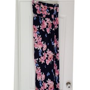 Maternity floral maxi size medium